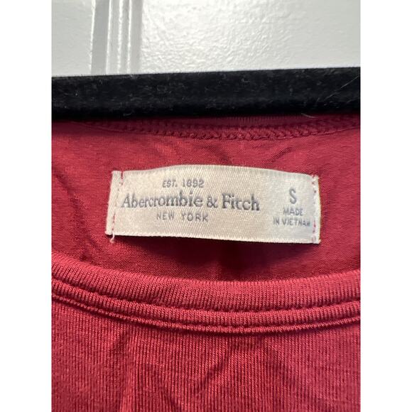 Abercrombie & Fitch Women’s Sleeveless Scoop Neck Hi-Low Hem Tank Top Size S Red - Picture 2 of 3